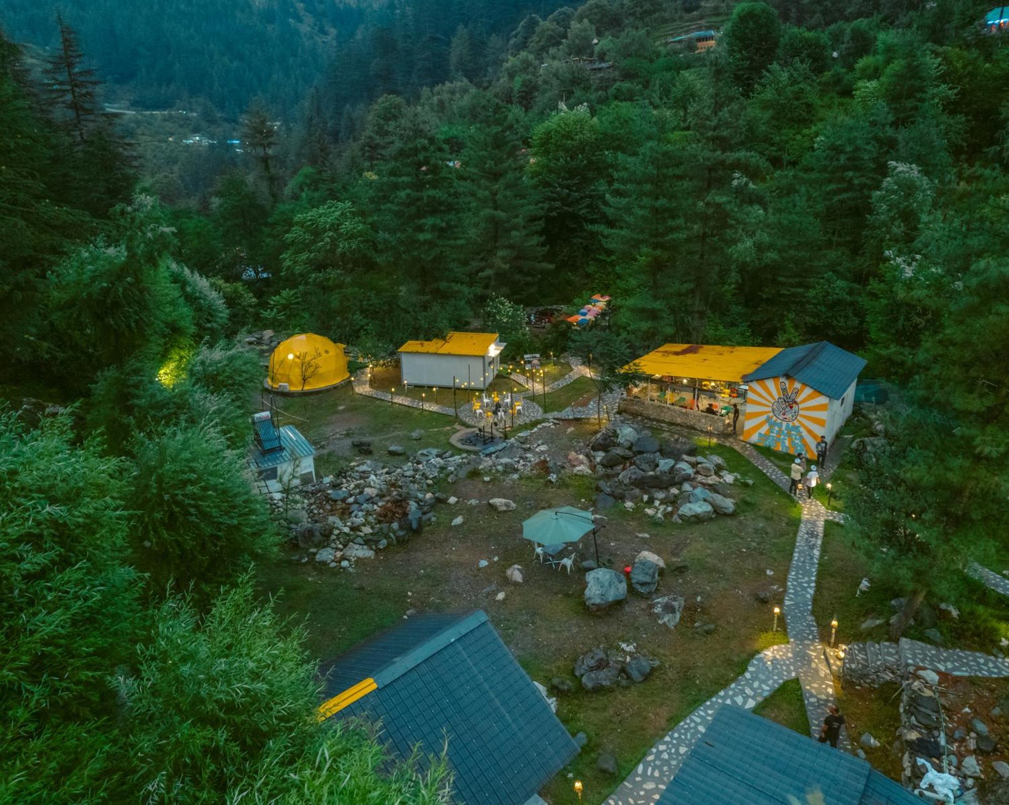 Whoopers Boutique Resort Jibhi Eksteriør bilde