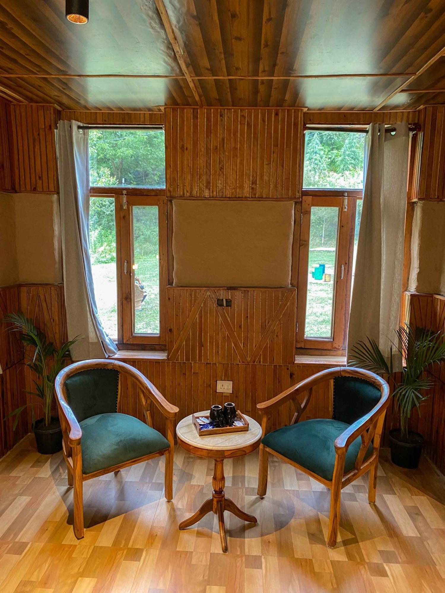 Whoopers Boutique Resort Jibhi Eksteriør bilde